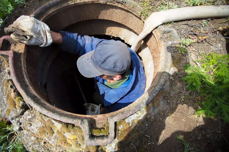 Pit Cleaning Service
